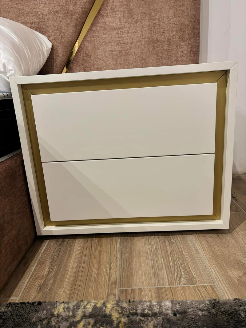 Mesa de Cabeceira com Orla - Unitário